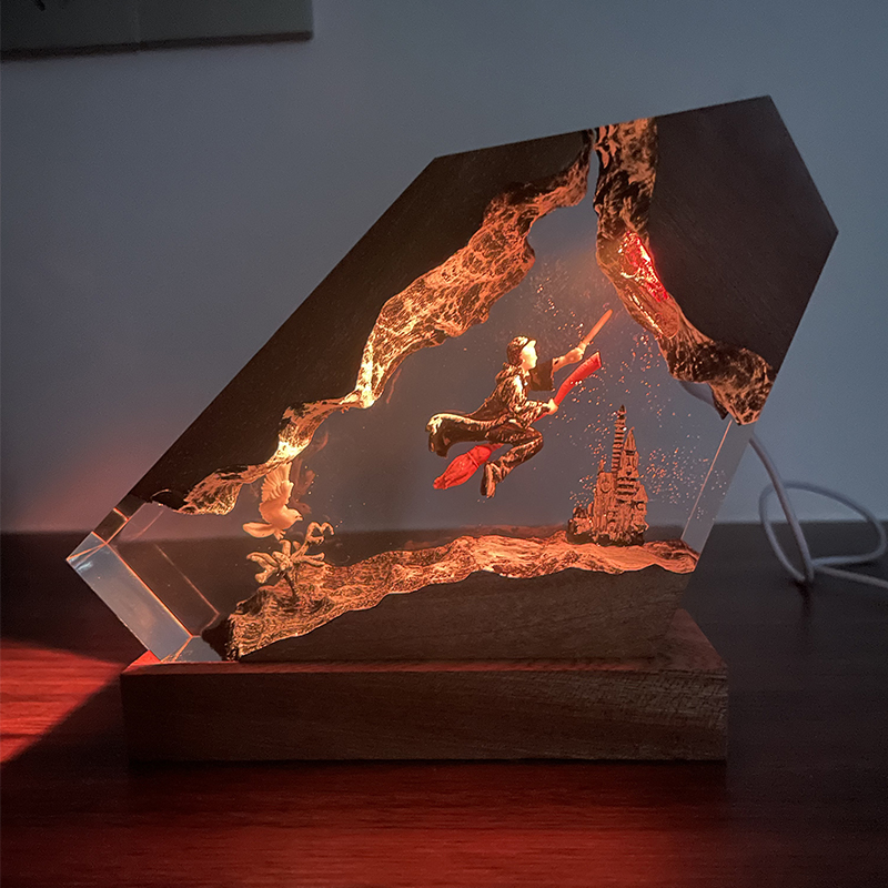 مصباح ليلي من الخشب والراتنج ا - مراجعة Resin Artist وسعره