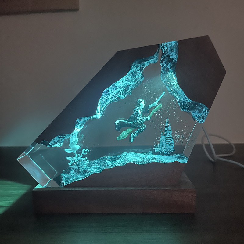 مصباح ليلي من الخشب والراتنج ا - مراجعة Resin Artist وسعره