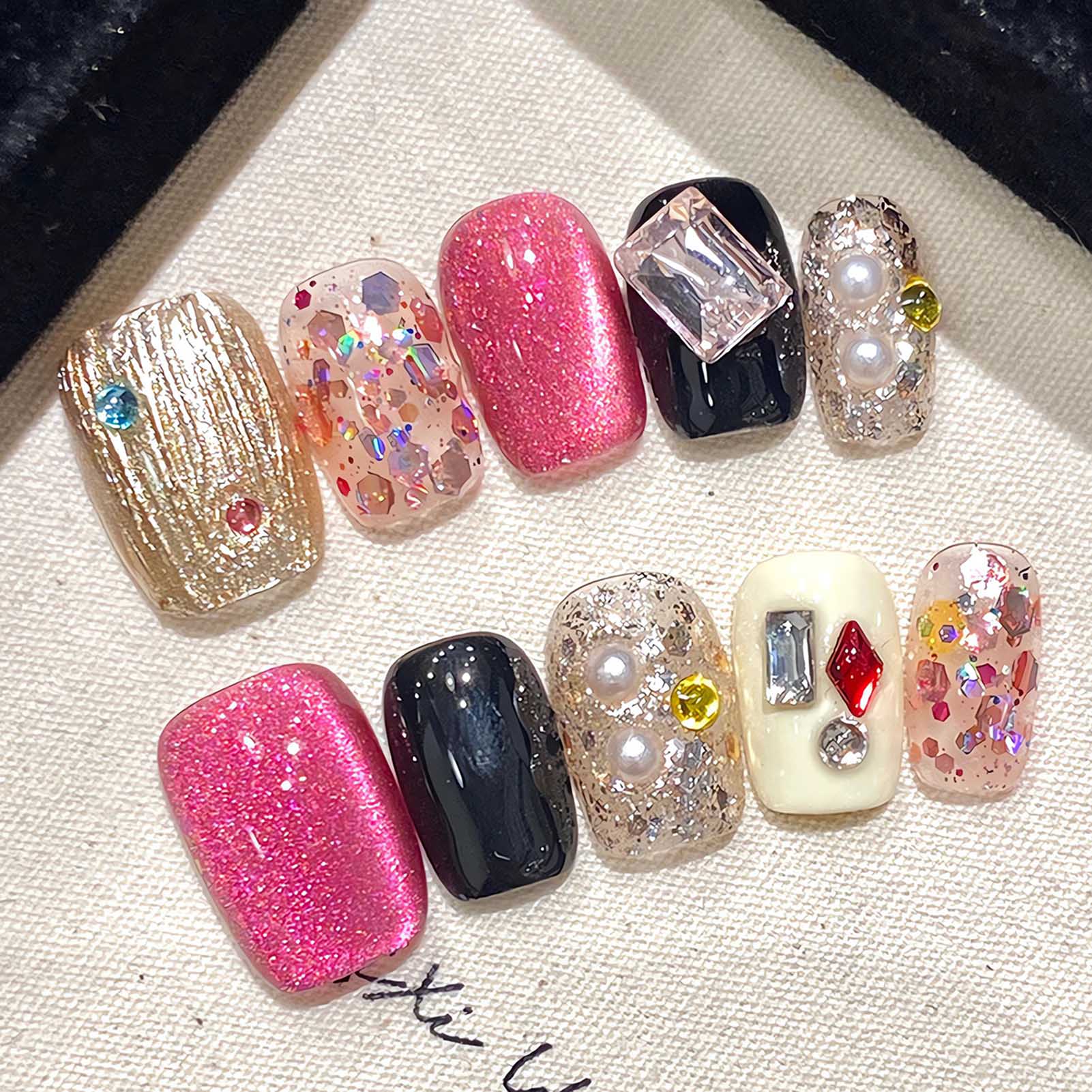 أظافر بالضغط مصنوعة يدويًا ، ت - مراجعة Resin Art Glitter وسعره
